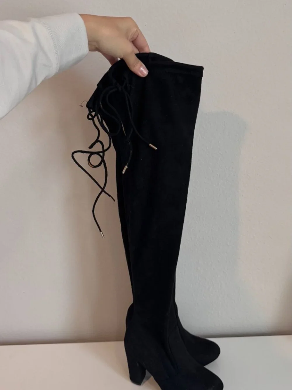 Bamboo Black Faux Suede Lace-Up Over-the-Knee Boots Size 6